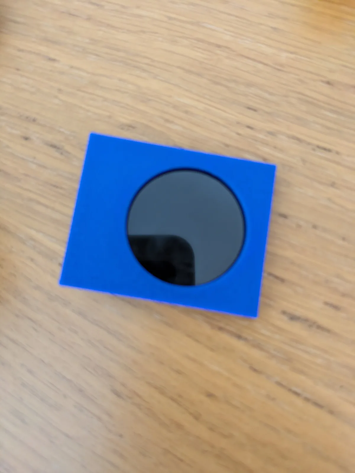 An earlier blue display lid.