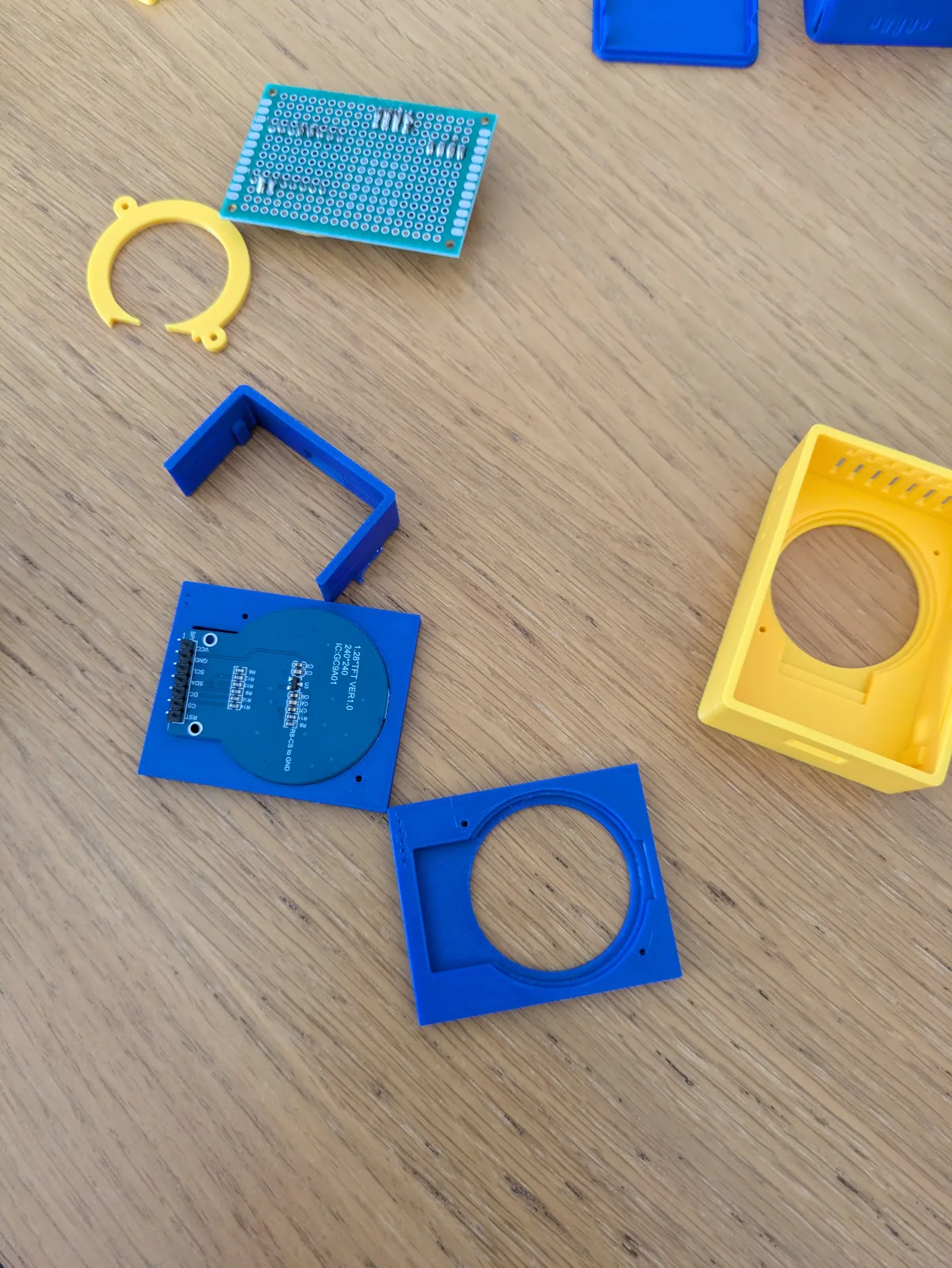 Earlier lid, retaining ring and enclosure prints.